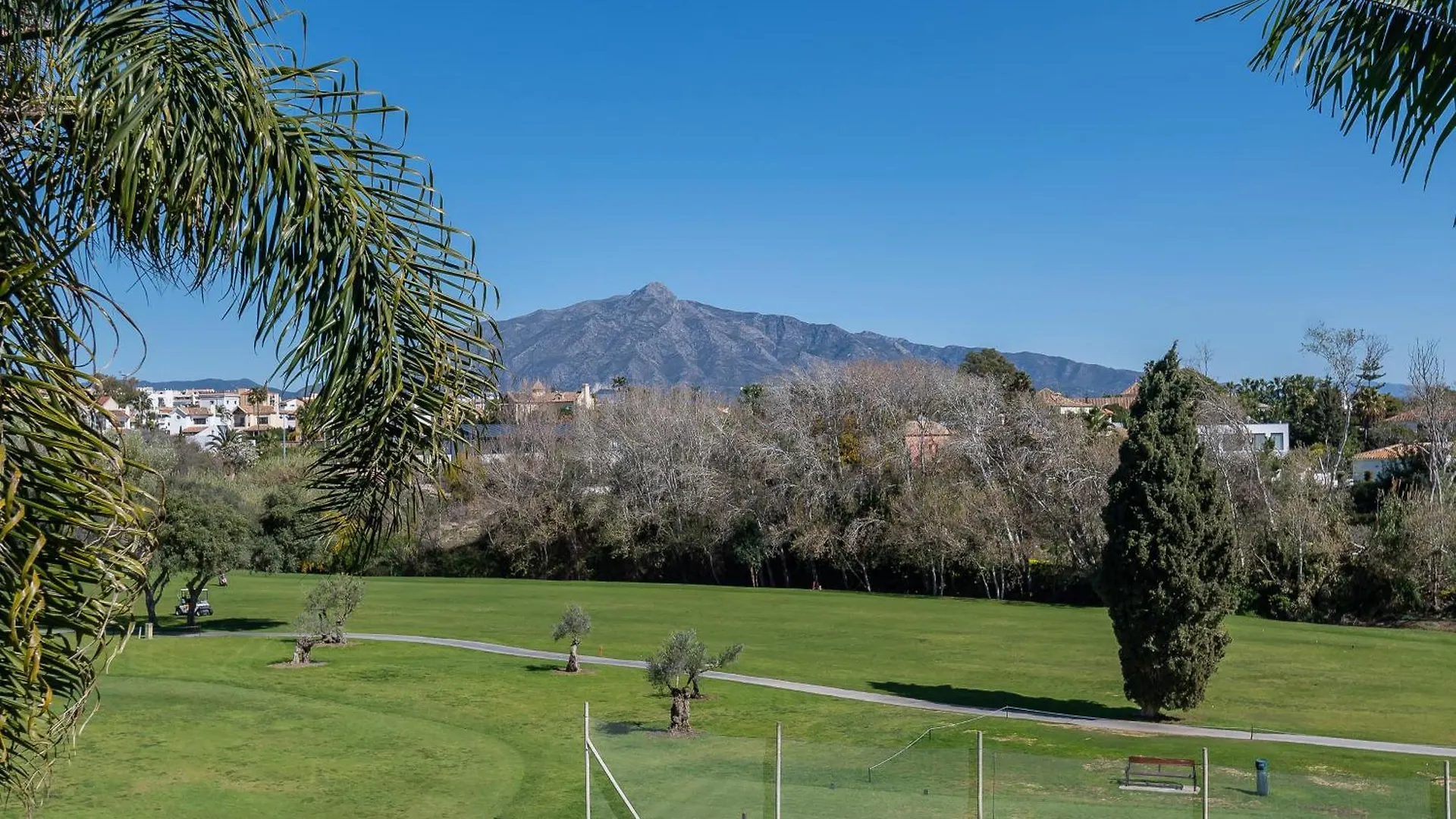 Stunning Duplex By The Golf & Terrace By The Beach Marbella
