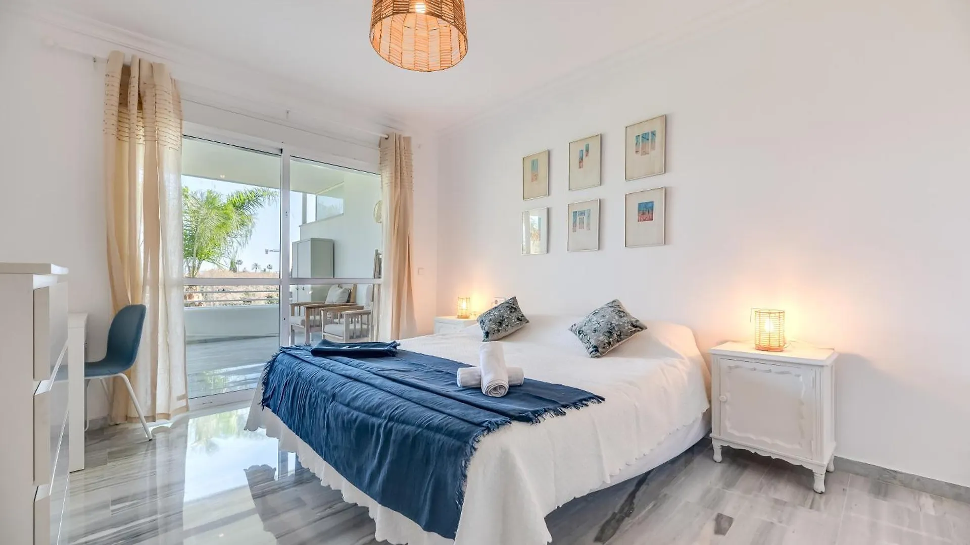 Stunning Duplex By The Golf & Terrace By The Beach Marbella Lägenhet