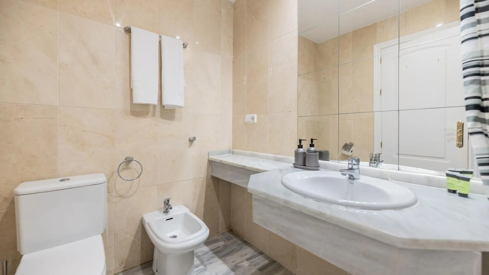 Stunning Duplex By The Golf & Terrace By The Beach Marbella 0*,  Spanien